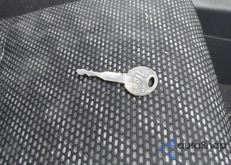 2008 Suzuki Sx4 Convenience/Touring из США, поврежденный, VIN JS2YB417185102539